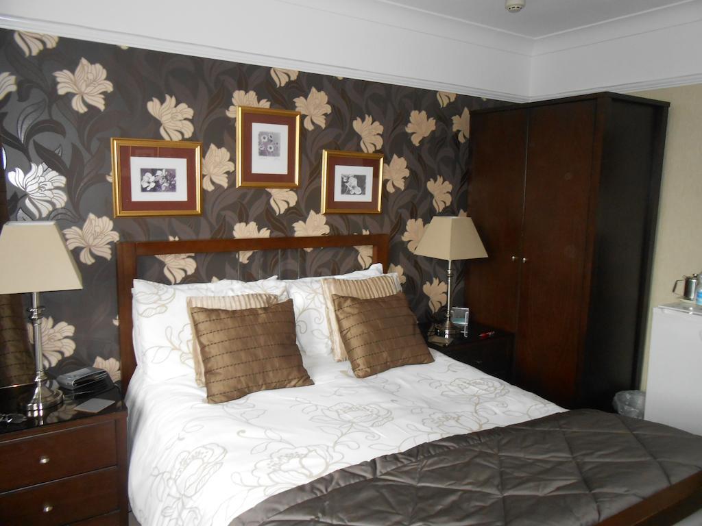 White Lodge Cheltenham Habitación foto